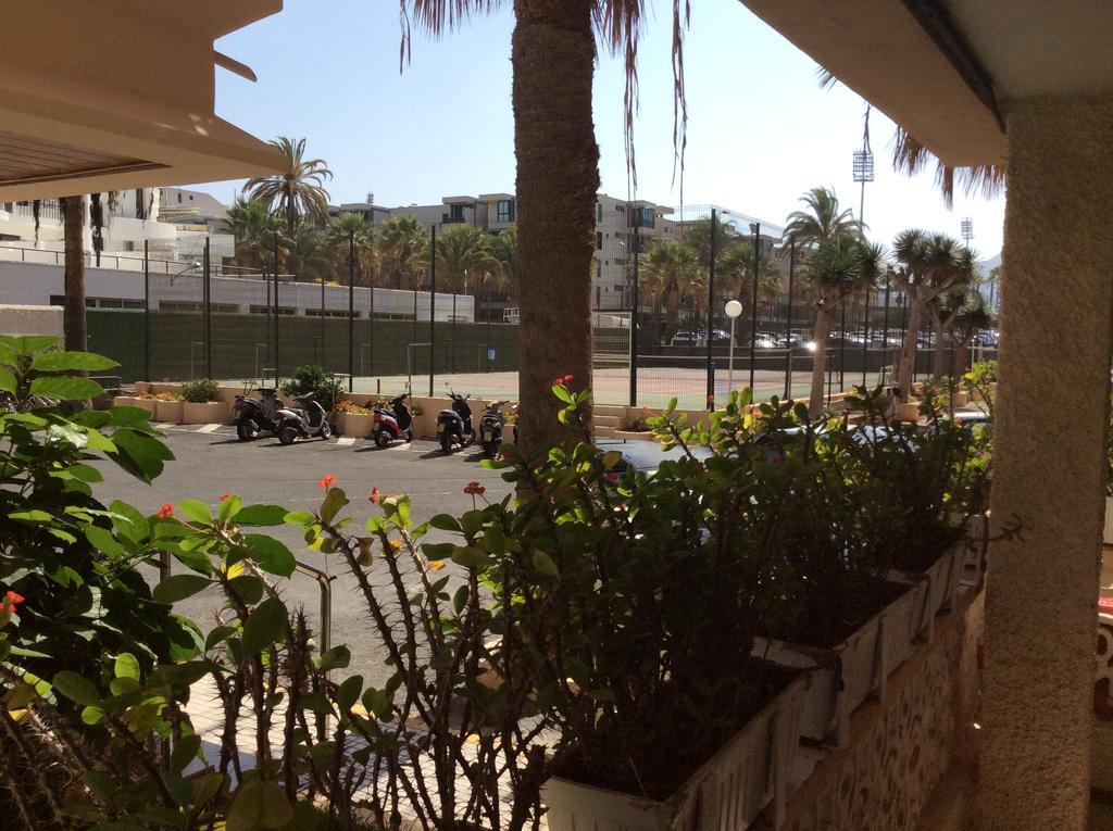 Apartment With Terrace In Playa De Las Americas Exterior foto